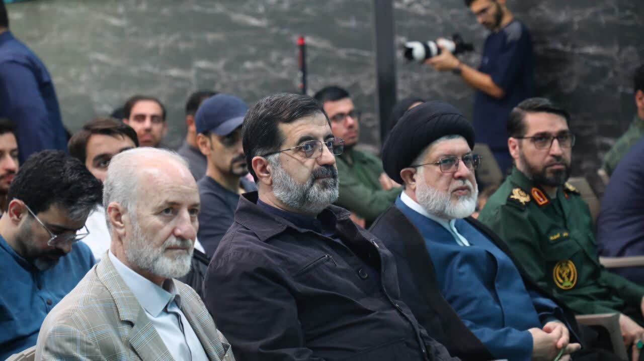 بزرگداشت شاعران انقلابی «بعثت شعر هنگامه»؛ حضور مردم، دشمن را مأیوس کرد